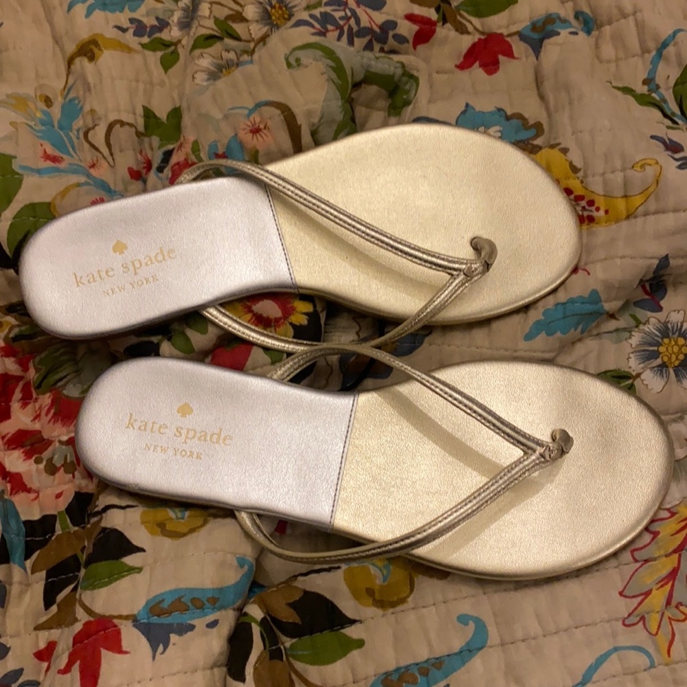 Kate spade flip flops size 9